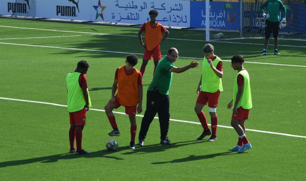 جامعة لقجع تنظم تكوينا للحصول على دبلوم “كاف برو”