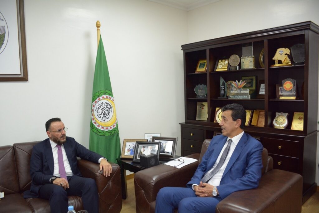 وزير الصناعة والمعادن الليبي في ضيافة المنظمة العربية للتنمية الصناعية والتقييس والتعدين بالرباط