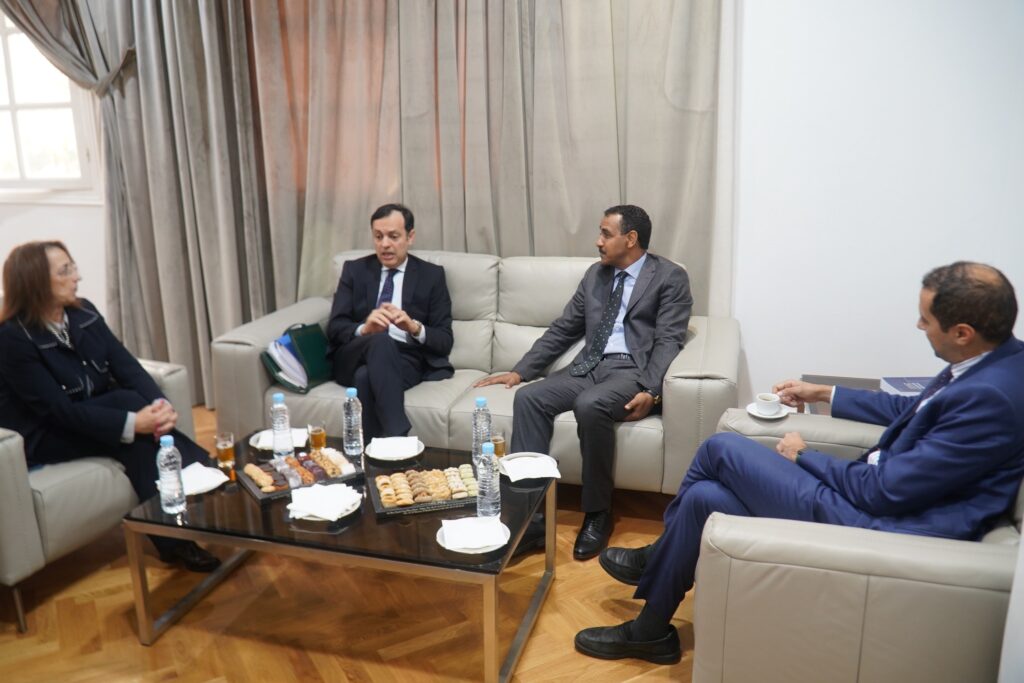 الفريق الاشتراكي يدعو إلى توسيع دائرة الفئات التي يحق لها الإضراب